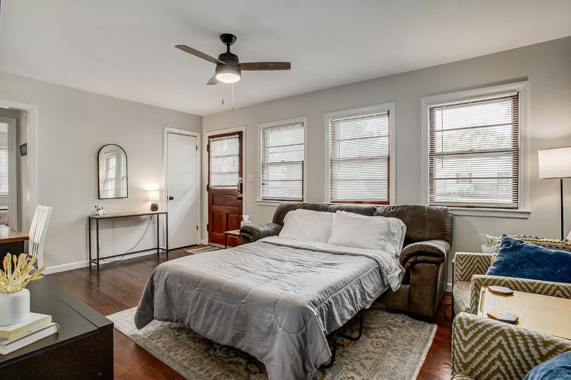 Chic Home With Huge Grassy Yard 7 Mins To Arrowhead Stadium Independence Eksteriør bilde