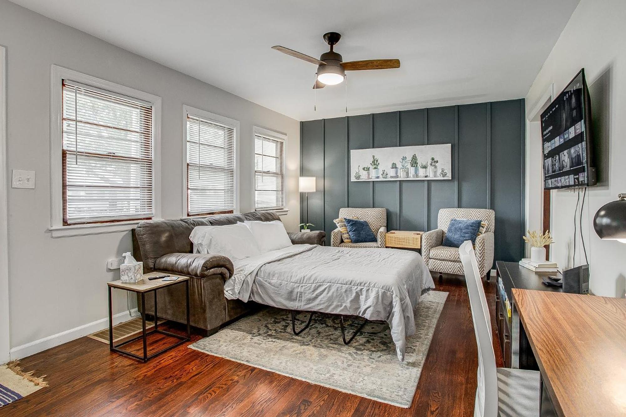 Chic Home With Huge Grassy Yard 7 Mins To Arrowhead Stadium Independence Eksteriør bilde
