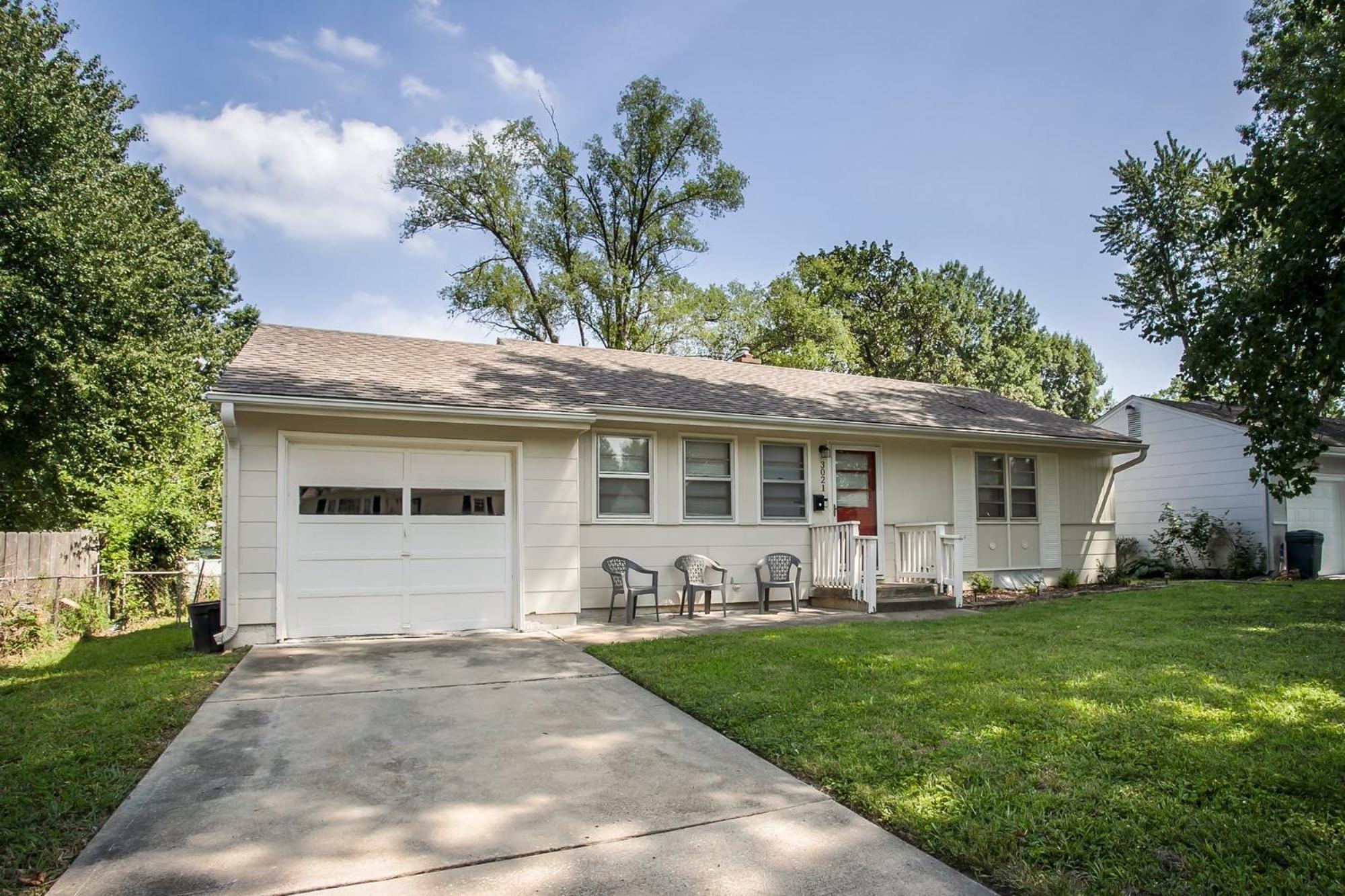 Chic Home With Huge Grassy Yard 7 Mins To Arrowhead Stadium Independence Eksteriør bilde